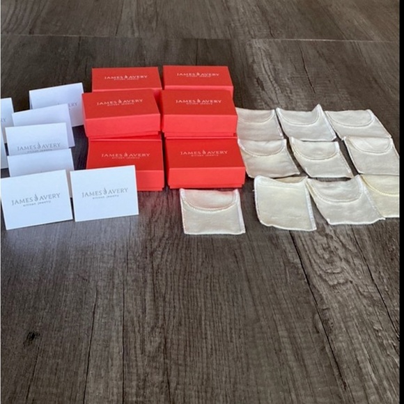 James Avery| gift Boxes with pouches and cards (10) - Picture 3 of 6